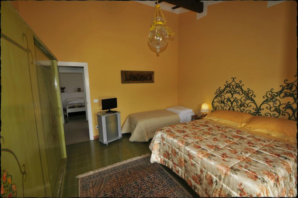 Olivia B&B And Apartment Cantagrillo Esterno foto